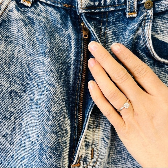 CHIC USA Acid Washed High Waisted Mom Jeans 14 - Picture 4 of 11